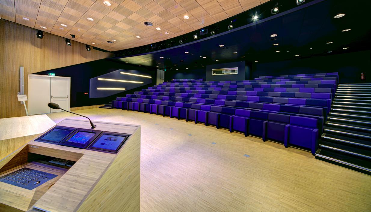 auditorium met regieruimte